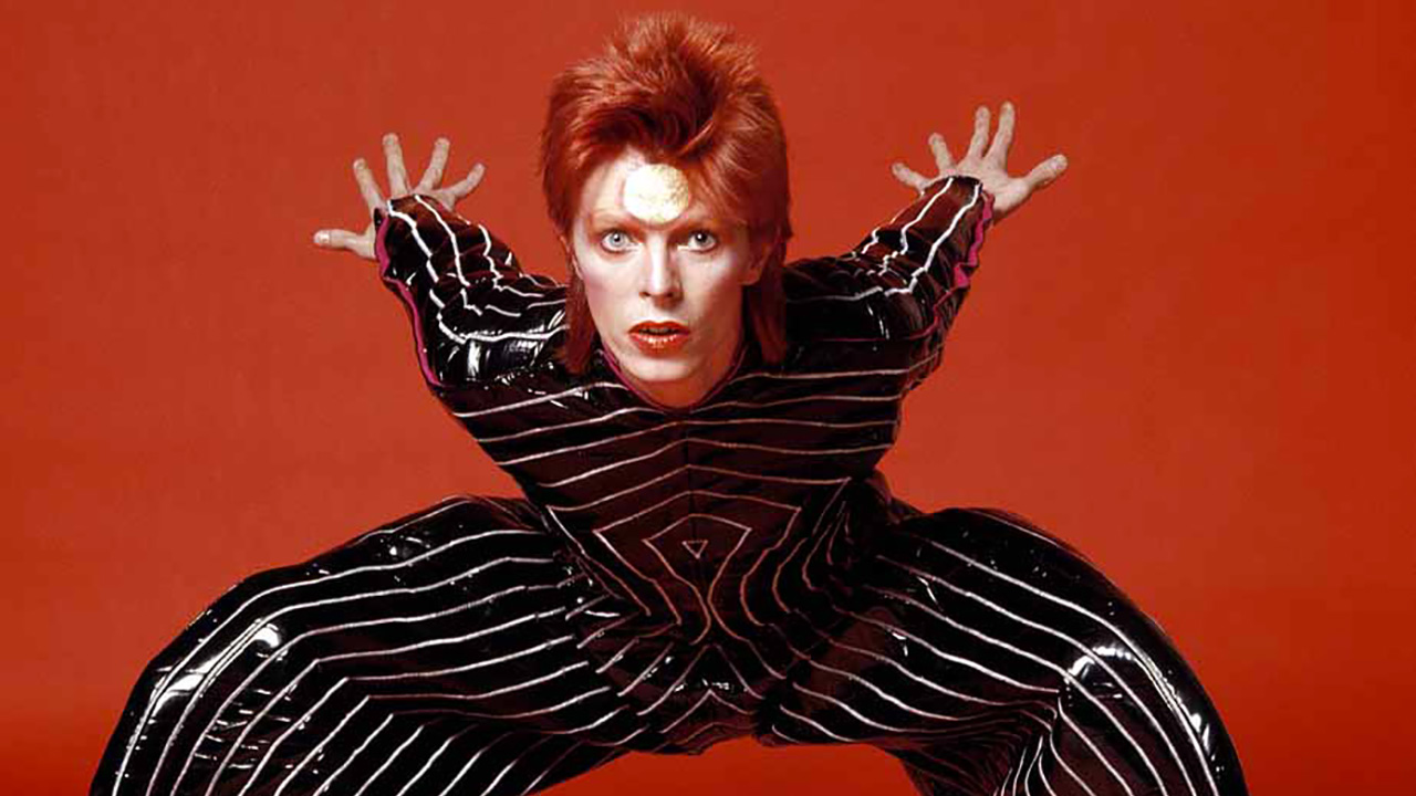 David Bowie Ziggy Stardust anni 70 rivoluzione LGBTQ+