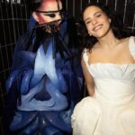 Rosalía e Björk sul palco dei Brit Awards 2026 alla Co-op Live Arena di Manchester